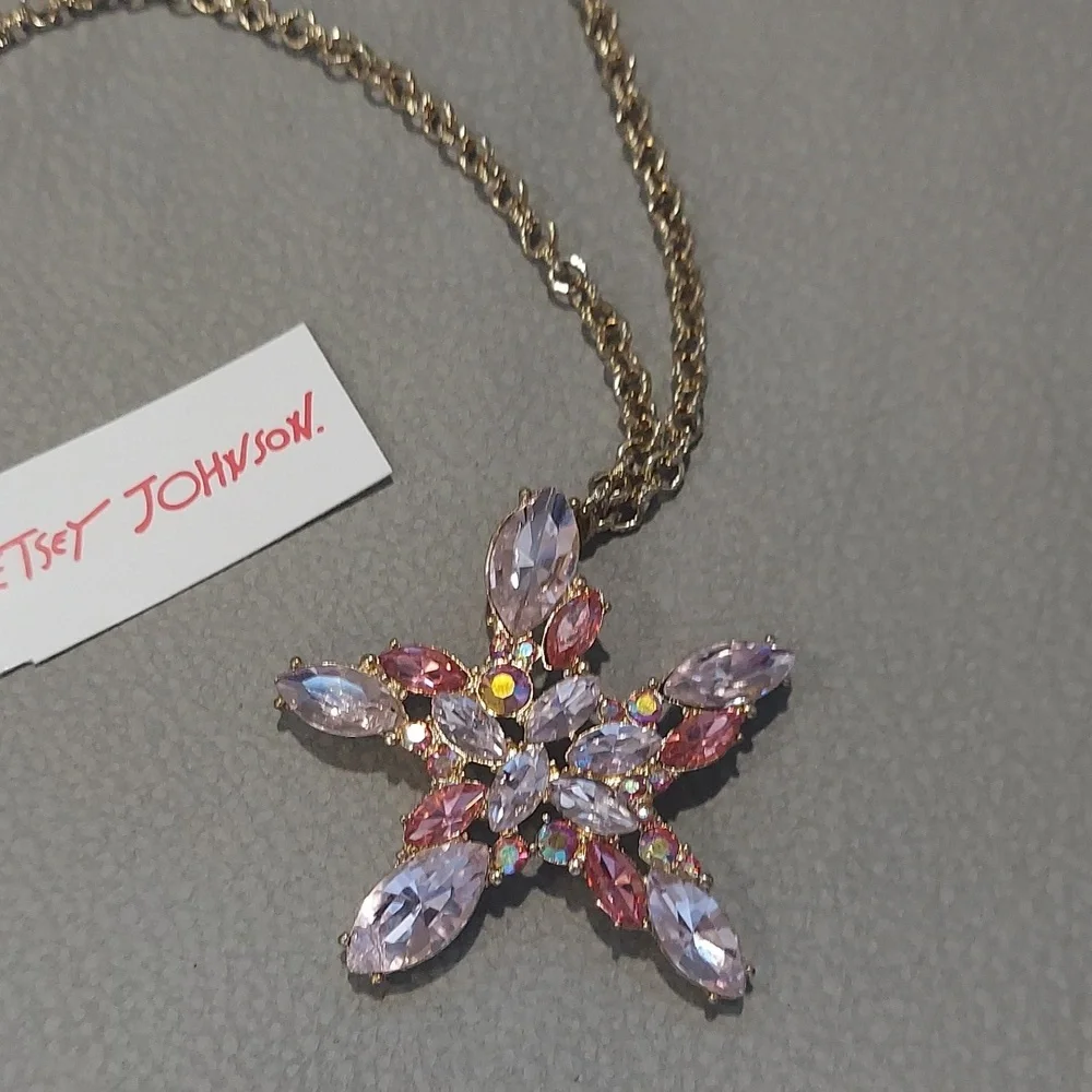 Betsey Johnson PINK STARFISH NECKLACE - Picture 4 of 4